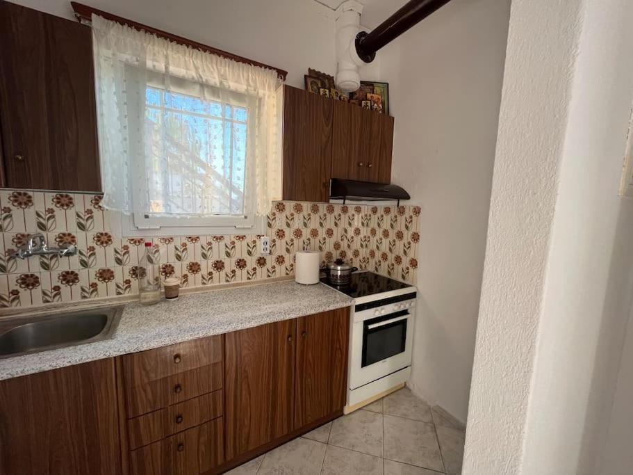 Studio Apartment In Nea Karvali Esterno foto